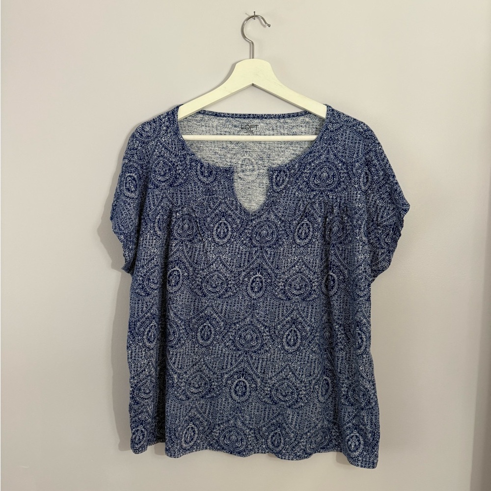 LOFT Blue and White Short Sleeve Relaxed Blouse